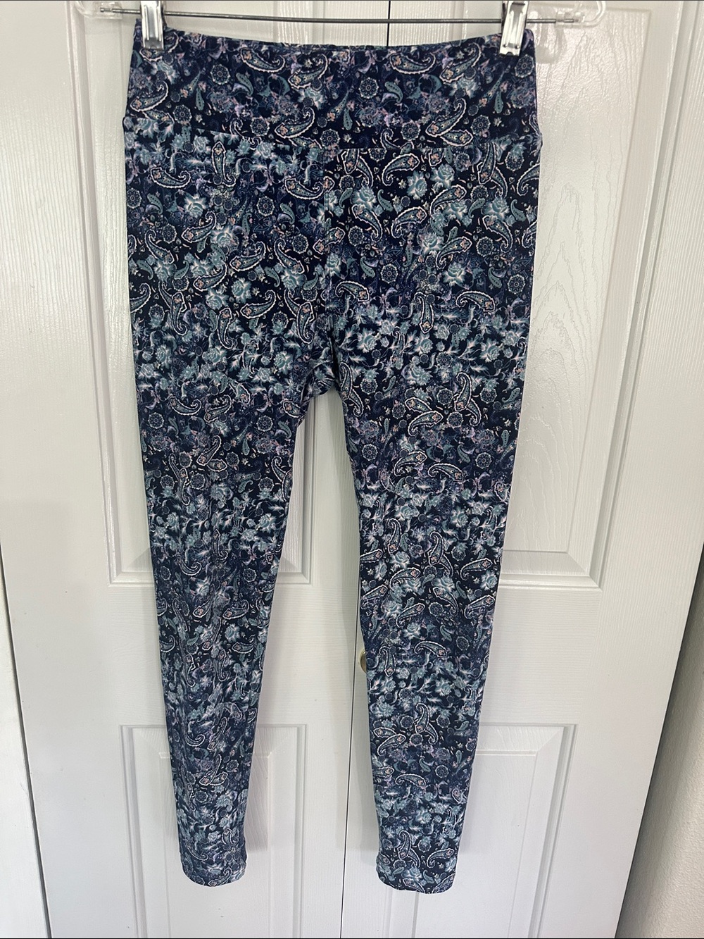 LuLaRoe Navy Paisley & Floral Leggings with Light Blue Accents